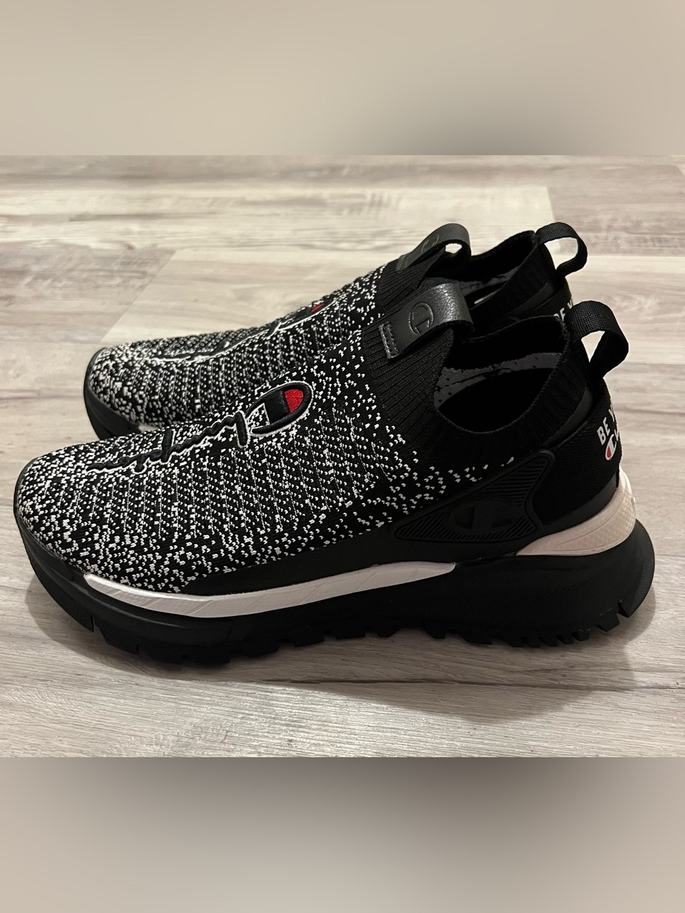 Champion Youth Size 6Y Sneakers Black White Knit Slip On Shoes Equiv Women 7.5